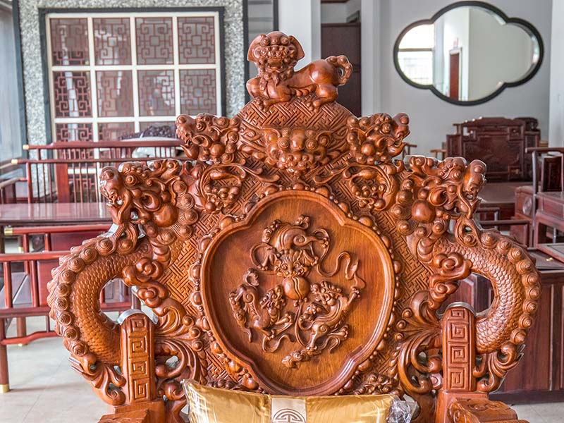 老城老旧红木家具保养